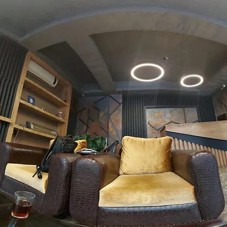 Orange Airport Hotell