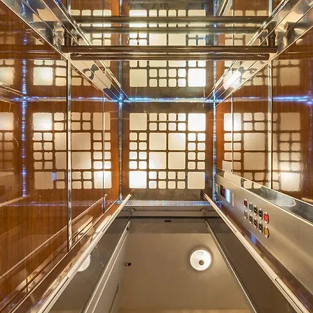 Hotell Orange Airport 3*