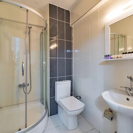 Orange Airport Hotell 3*