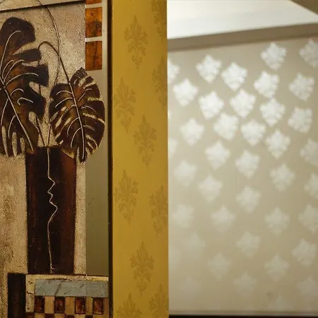 Hotel Orange Airport