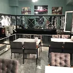 Hotel Orange Airport 3*