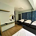 Orange Airport Hotel