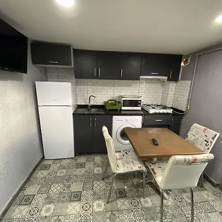 Orange Airport Hotel 3*