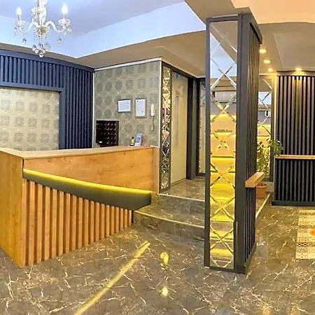 Orange Airport Hotel