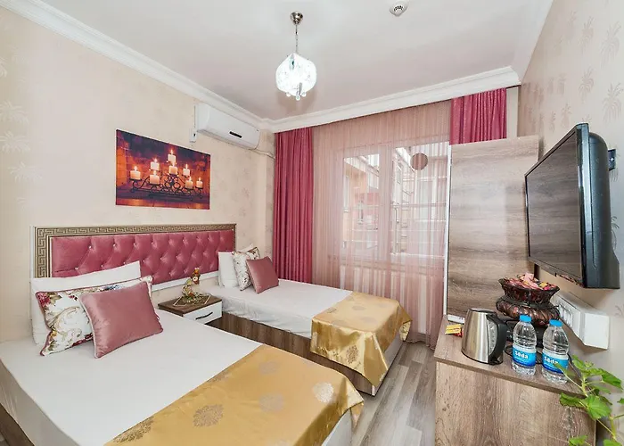 Orange Airport Отель