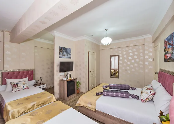 Orange Airport Отель