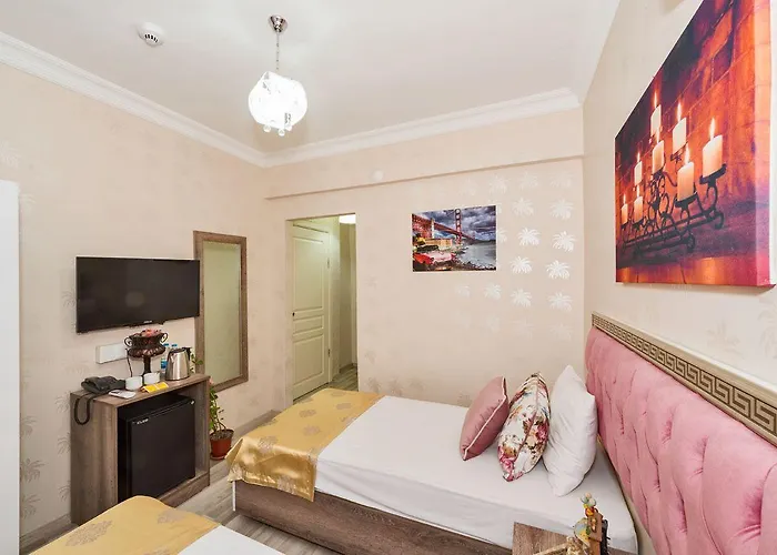 Orange Airport Отель 3*