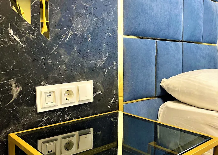 Orange Airport Отель 3*