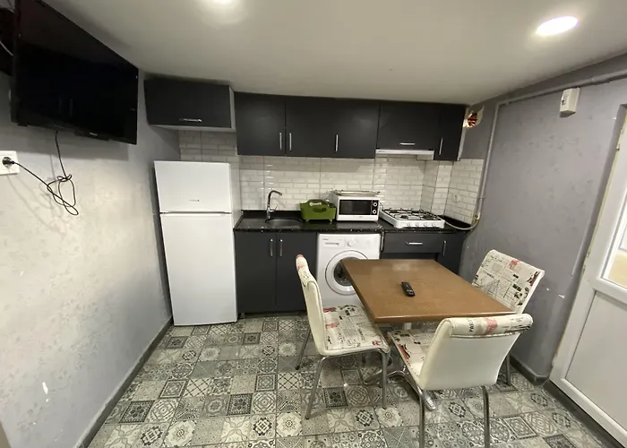 Orange Airport Отель 3*