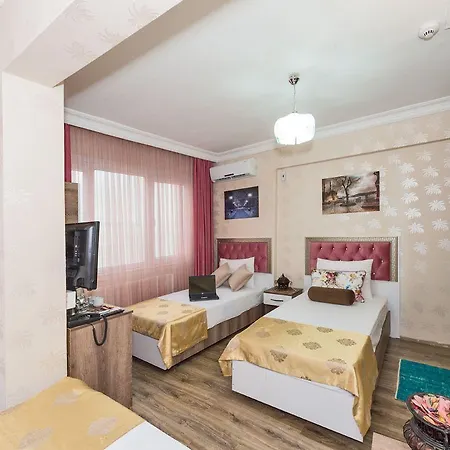Otel Orange Airport 3*