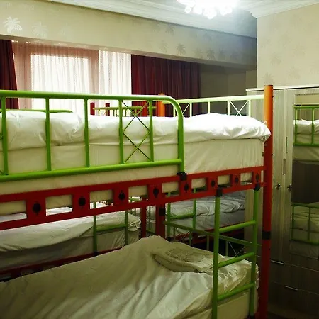 Orange Airport Otel 3*